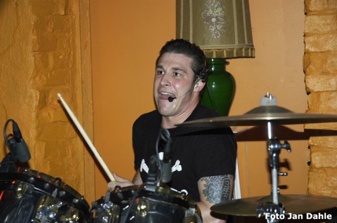 The Carburetors_Chris, Rock & Rolls 13-12-06 2