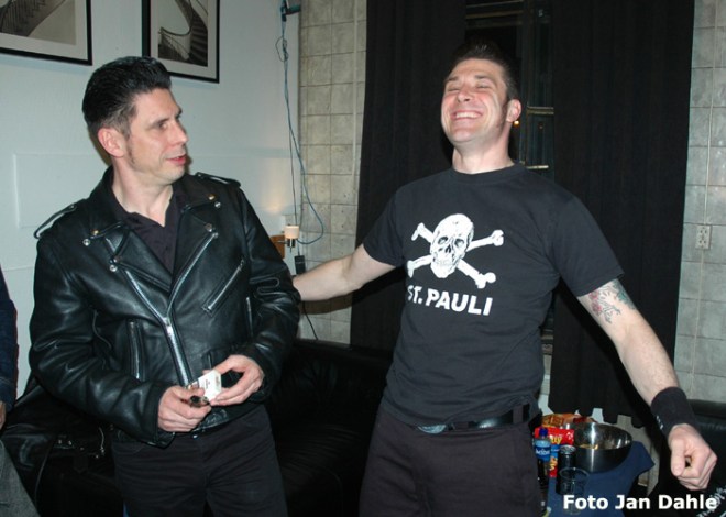 The Carburetors_Kai & Chris, John Dee 16-5-12 1