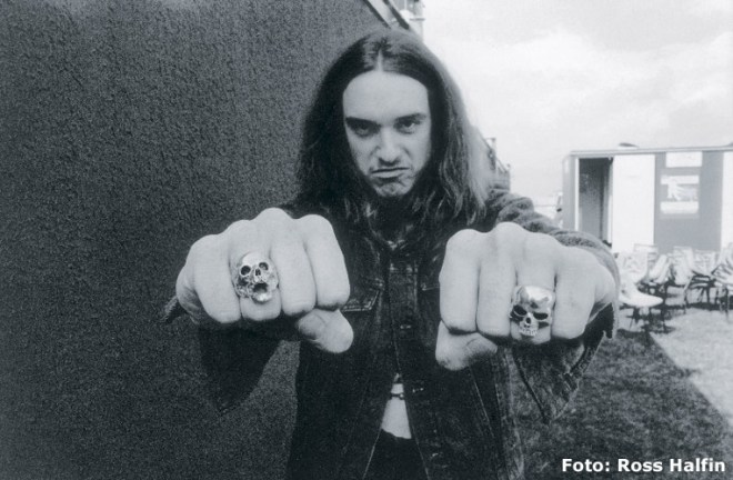 metallica_cliff-1985-foto-ross-halfin