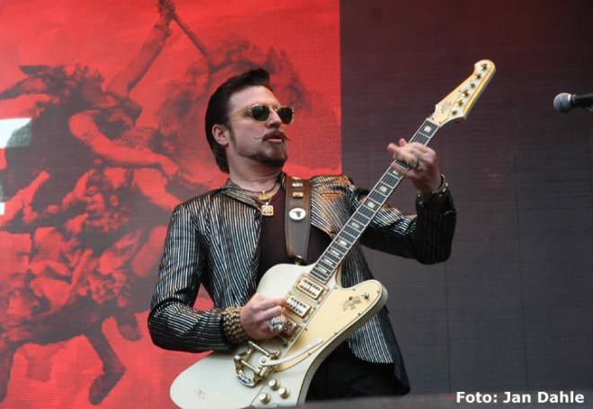 rival-sons-scott_tor-2016