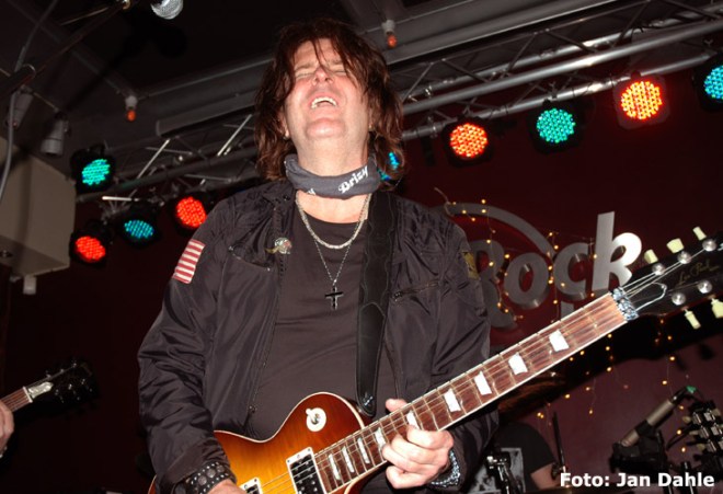 kee-marcello-kee_hard-rock-cafe-9-12-16